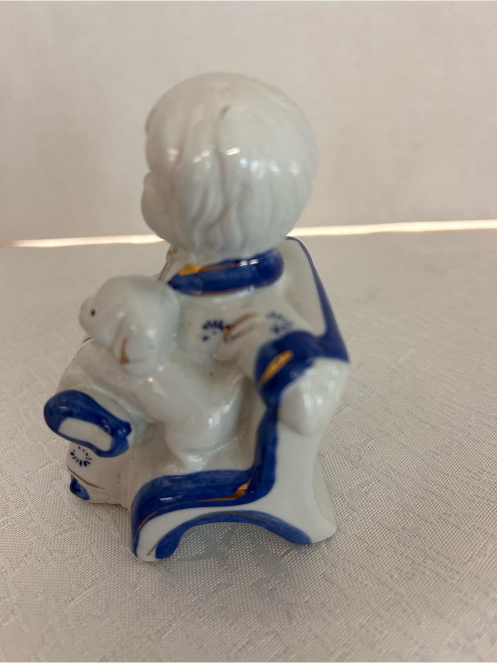 2 Vintage Porcelain Figurines Blue & White Boy w/Dog & Girl w/Cat Collectible - Picture 3 of 11